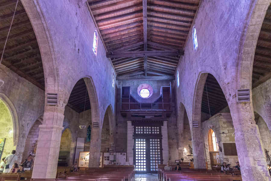 Francia - Aigues-Mortes 016 - iglesia Notre-Dame-des-Sablons.jpg